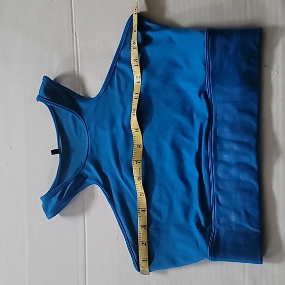 Sports Bra Gymshark Enhanced Cutout shoulders Blue SZ M - Picture 8 of 11